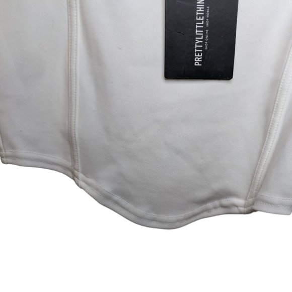 NWT PrettyLittleThing White Binding Balloon Sleeve Crop Top 🤍 Size 6 - Picture 9 of 15
